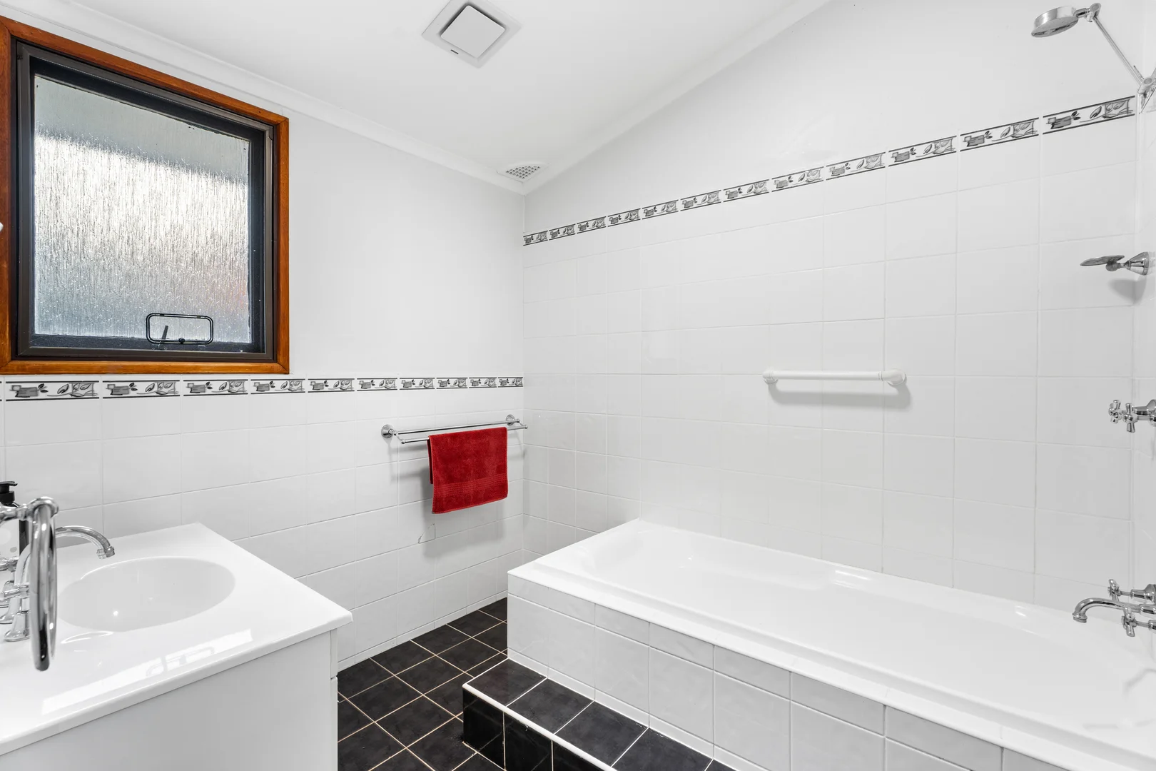 43 Robert Street, Penrith NSW 2750 photo 4