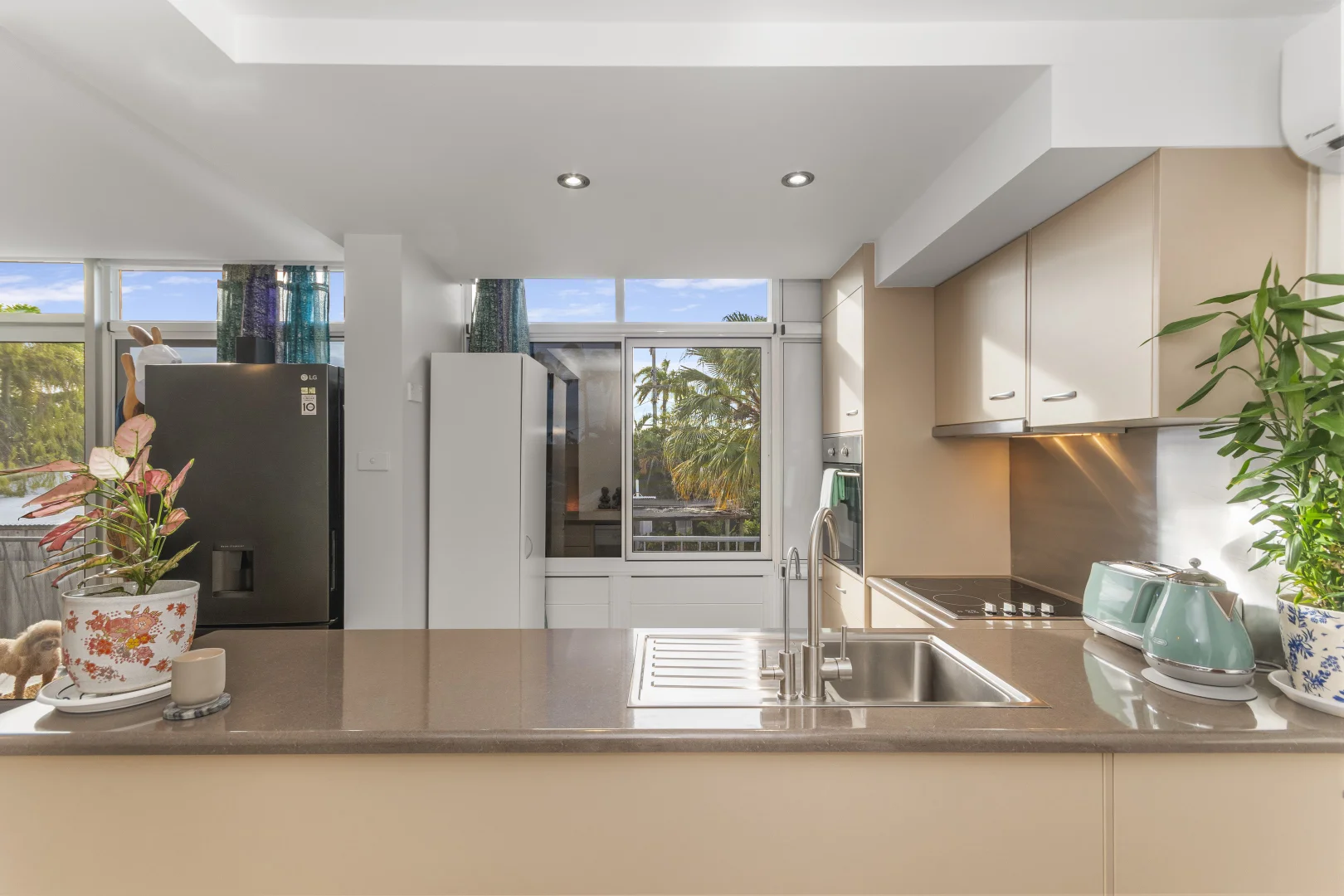 Additional image 5 of 9/39 Cook Street, North Ward QLD 4810