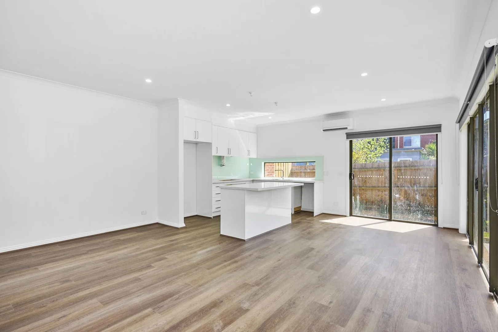 Additional image 4 of 1/408 Scoresby Road, Ferntree Gully VIC 3156