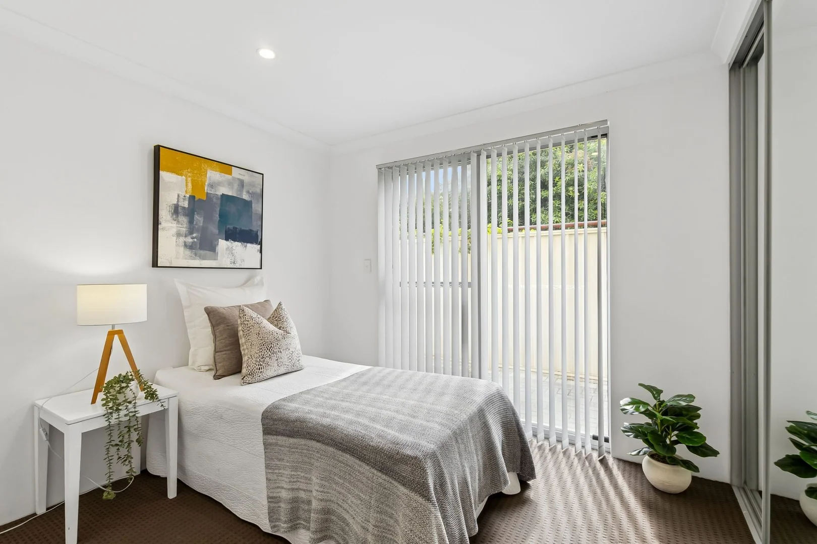 Additional image 12 of 8/130 Arlunya Avenue, Cloverdale WA 6105