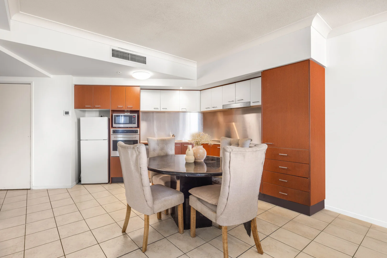 Additional image 3 of 1162/23 Ferny Avenue, Surfers Paradise QLD 4217