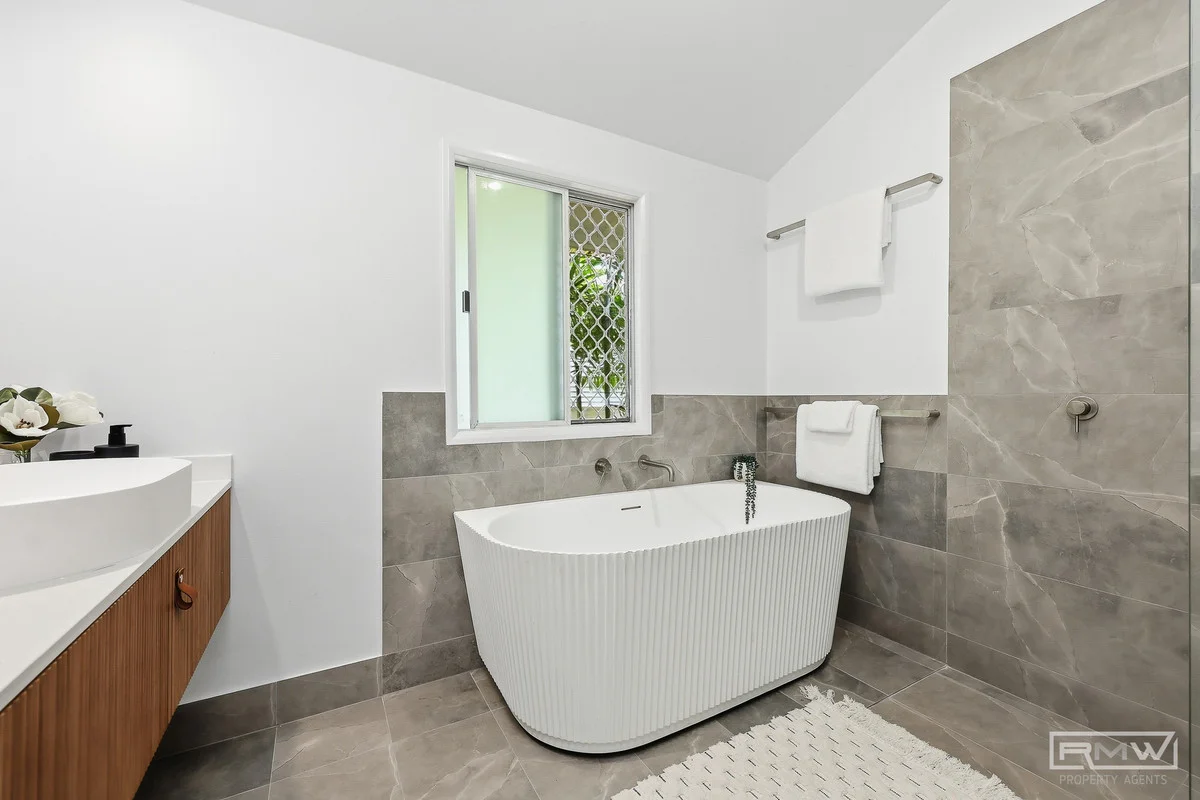 Additional image 22 of 3 Edward Street, Cooee Bay QLD 4703