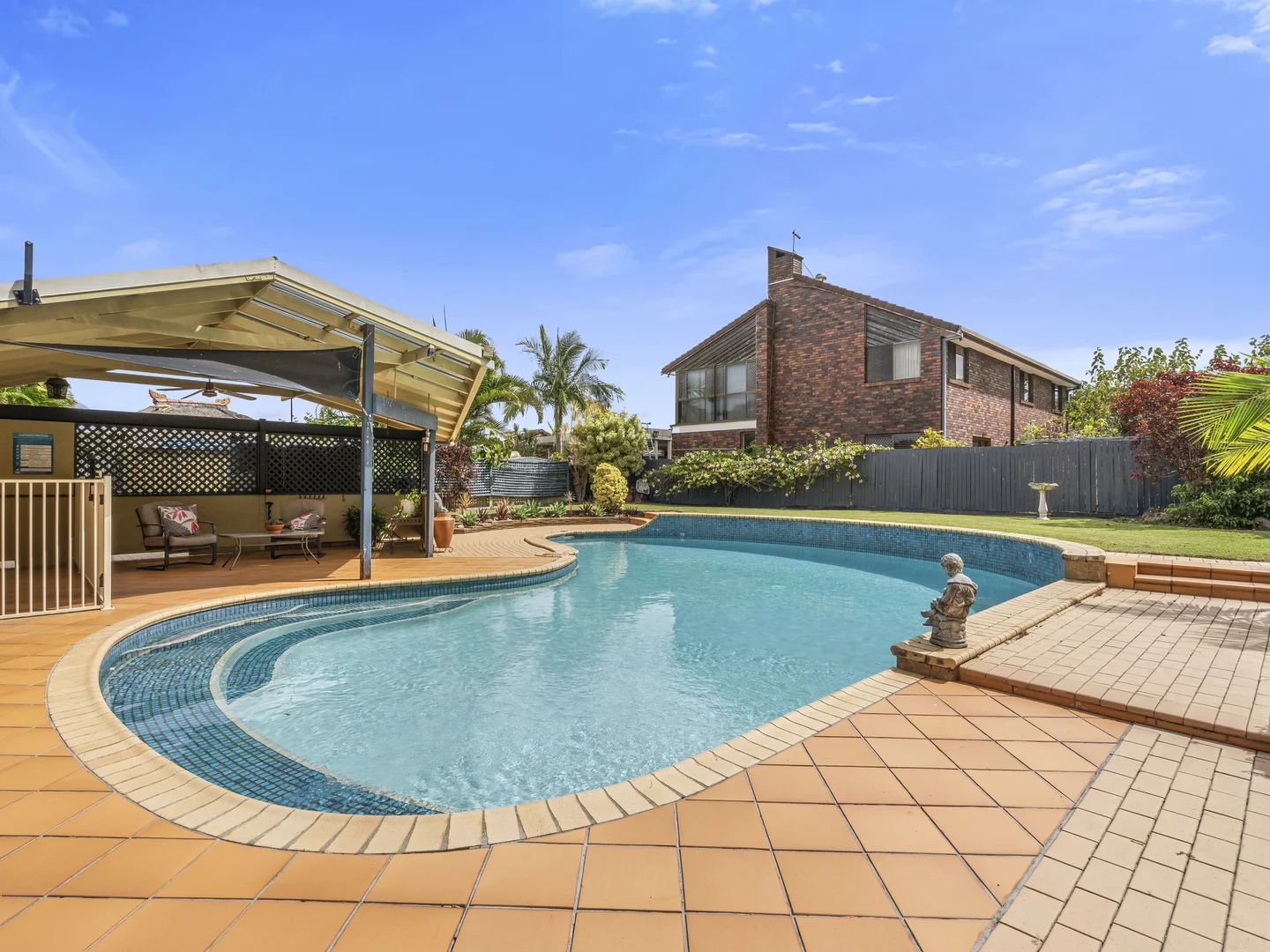 Additional image 14 of 8 Kinloch Avenue, Benowa Waters QLD 4217