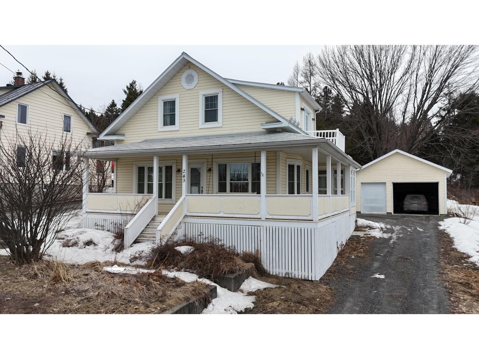 243 Av. Principale
