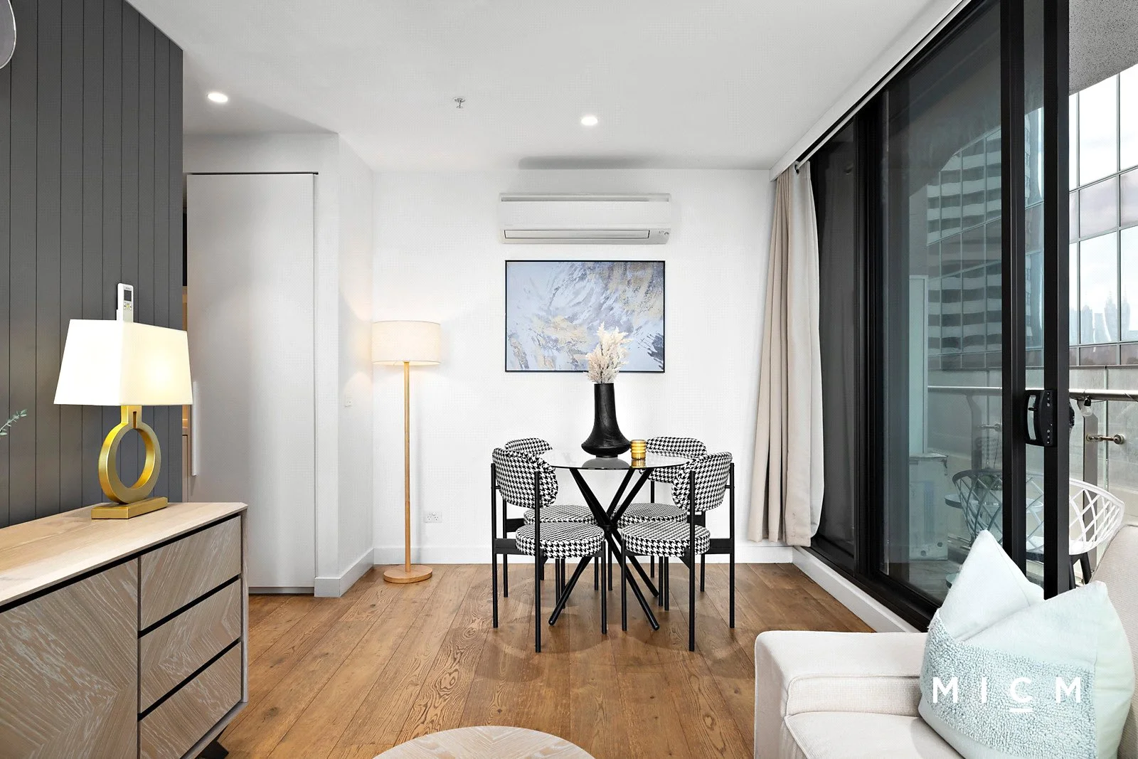 711/35 Albert Road, Melbourne VIC 3004 photo 3