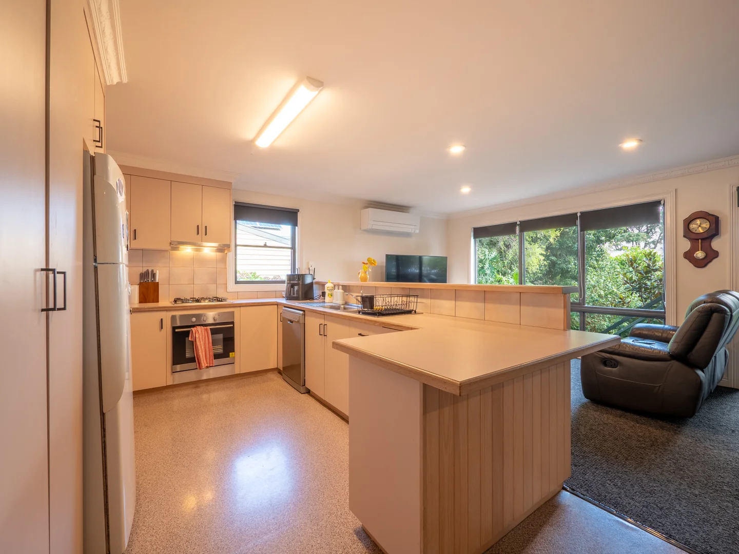 14 Graham Street, Wonthaggi VIC 3995 photo 2