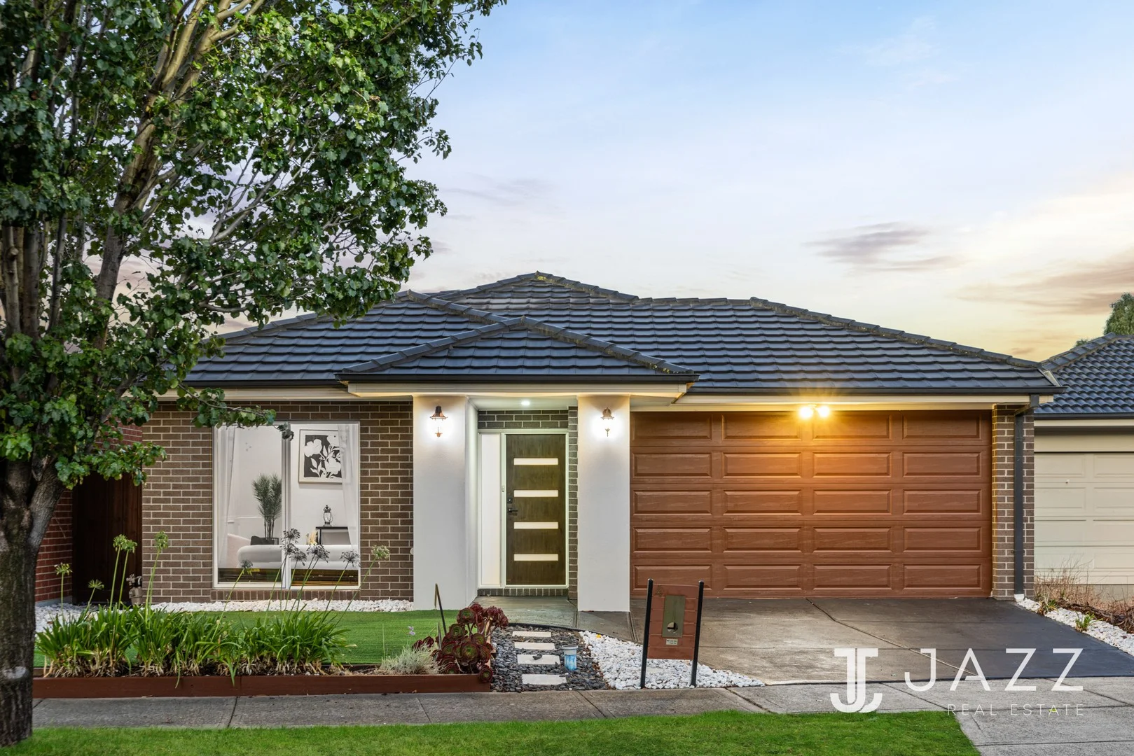 4 Airfield Grove, Point Cook VIC 3030