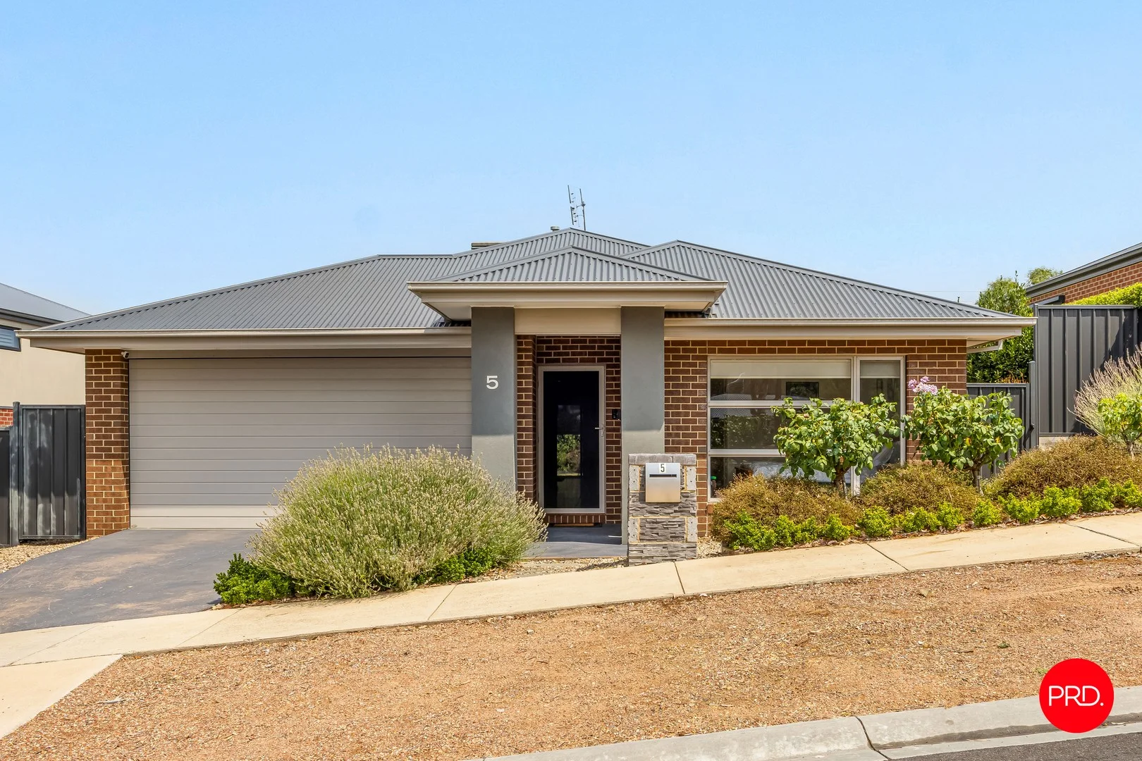 5 Augustine Avenue, Golden Square VIC 3555