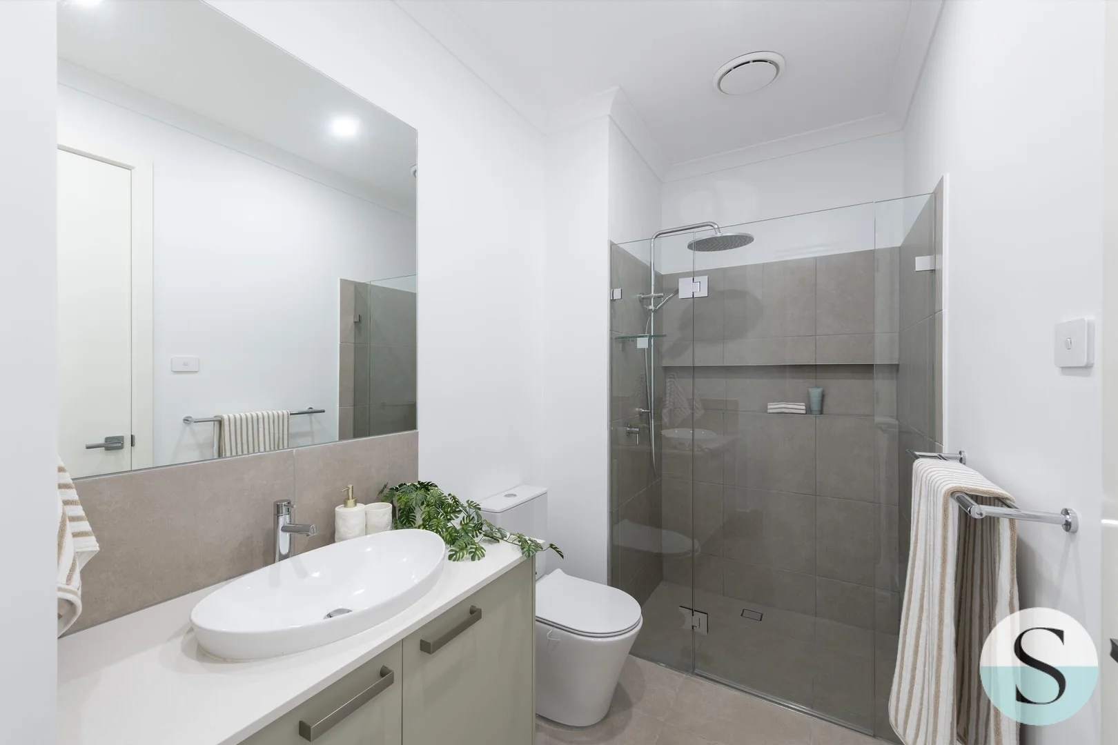 Additional image 31 of 23b Allora Circuit, Nords Wharf NSW 2281