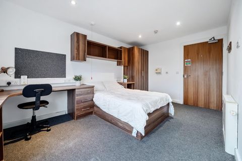Flat 11, Plymbridge Lane, Derriford, Plymouth PL6