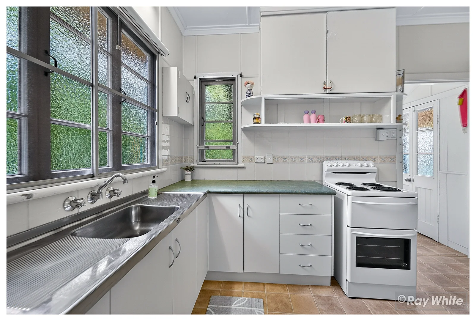 271 Denham Street Extended, The Range QLD 4700 photo 2