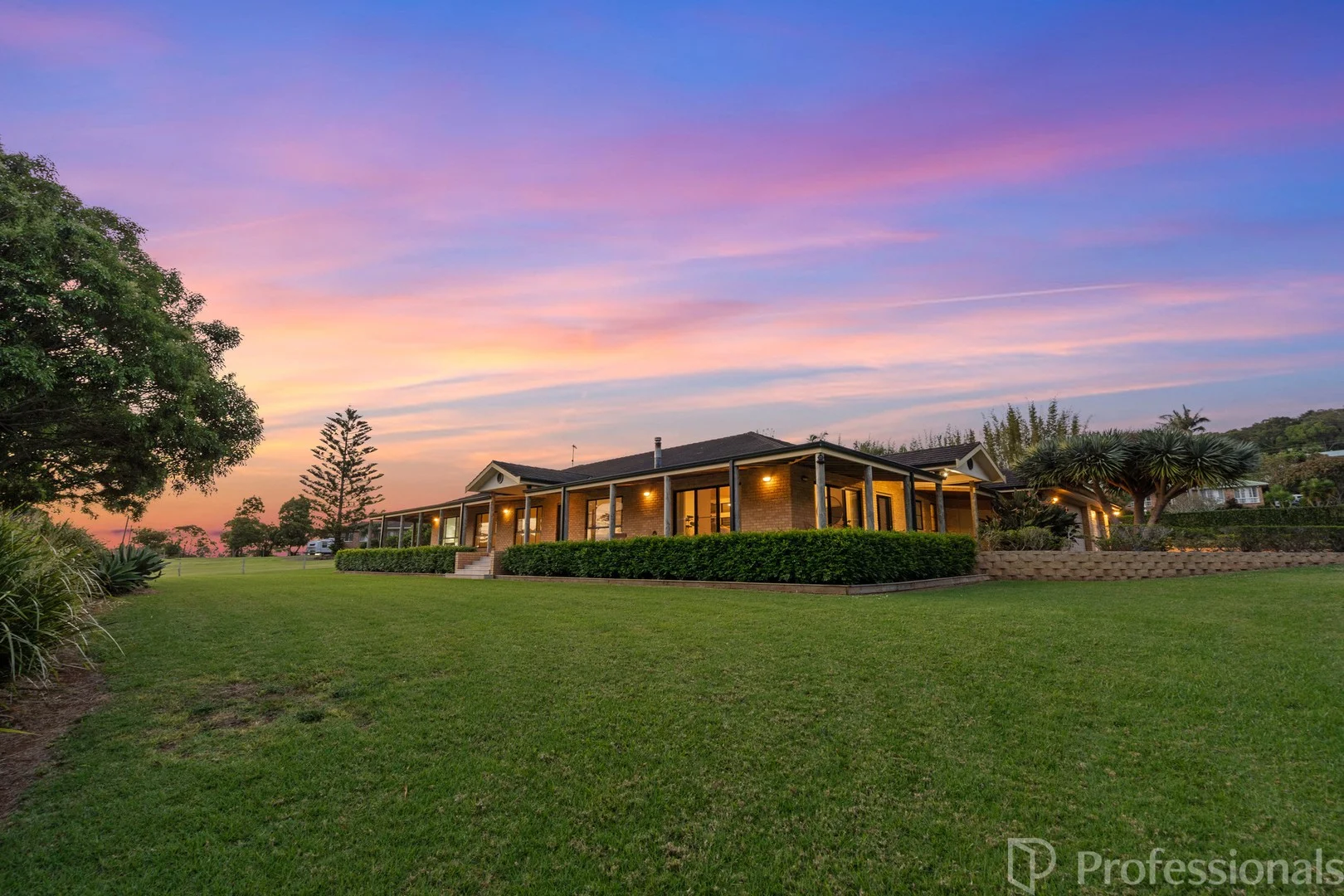 32 Panorama Crescent, Forster NSW 2428