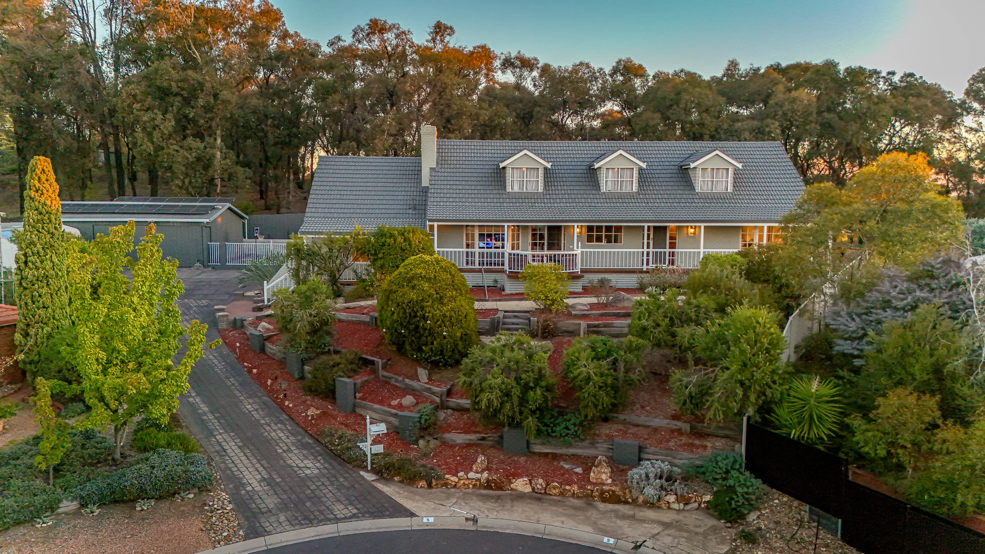 Additional image 2 of 5 Fiona Place, Kennington VIC 3550