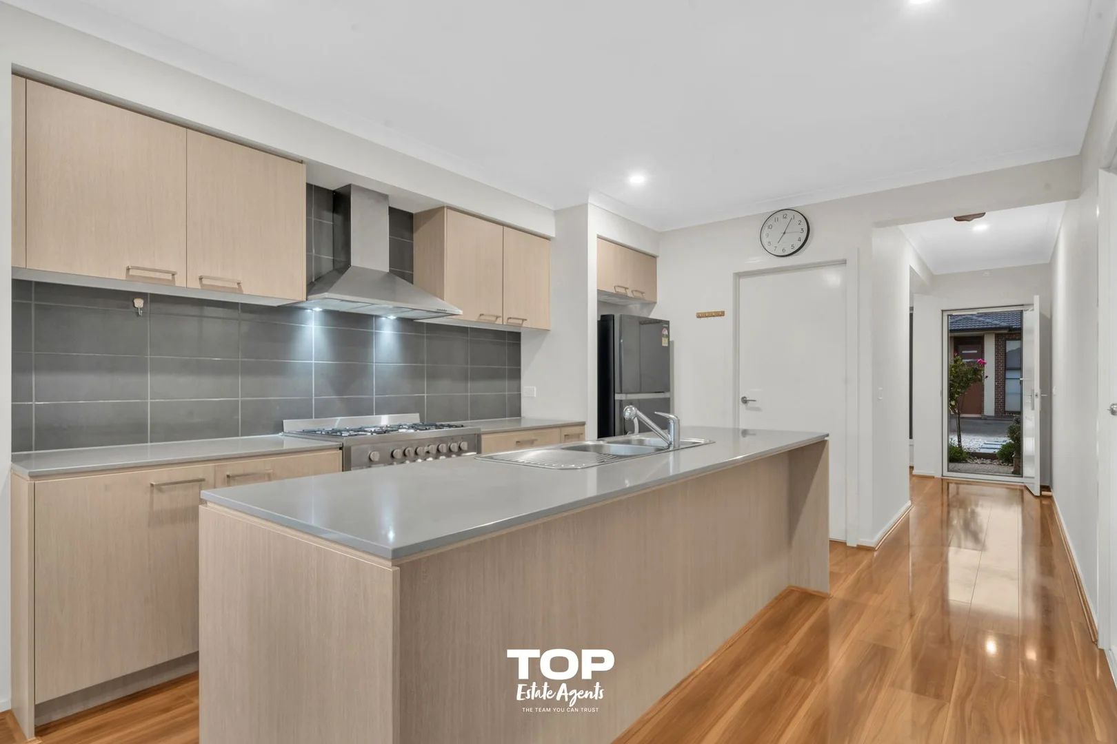 54 Adriatic Circuit, Clyde VIC 3978 photo 5