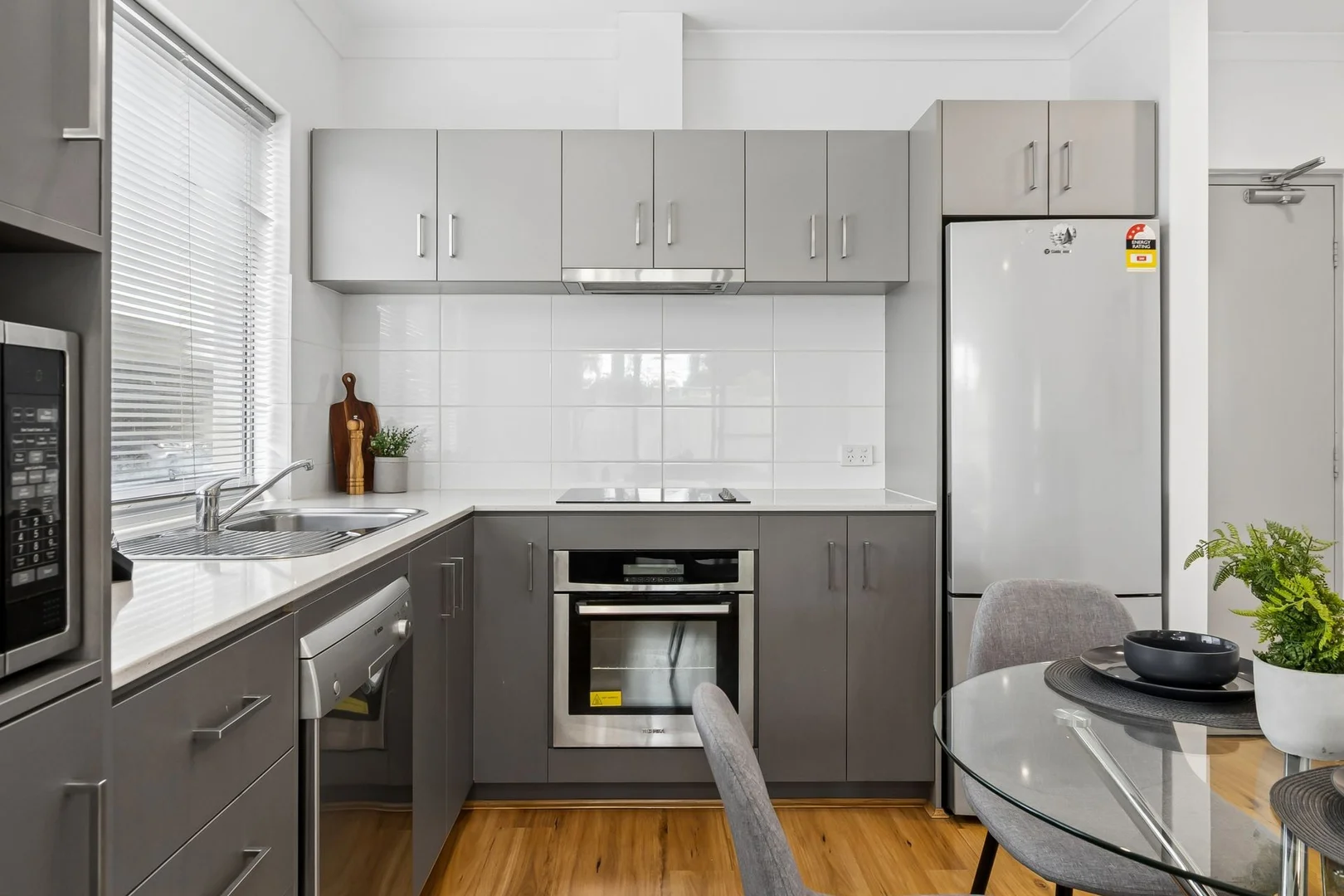 Additional image 8 of 8/130 Arlunya Avenue, Cloverdale WA 6105