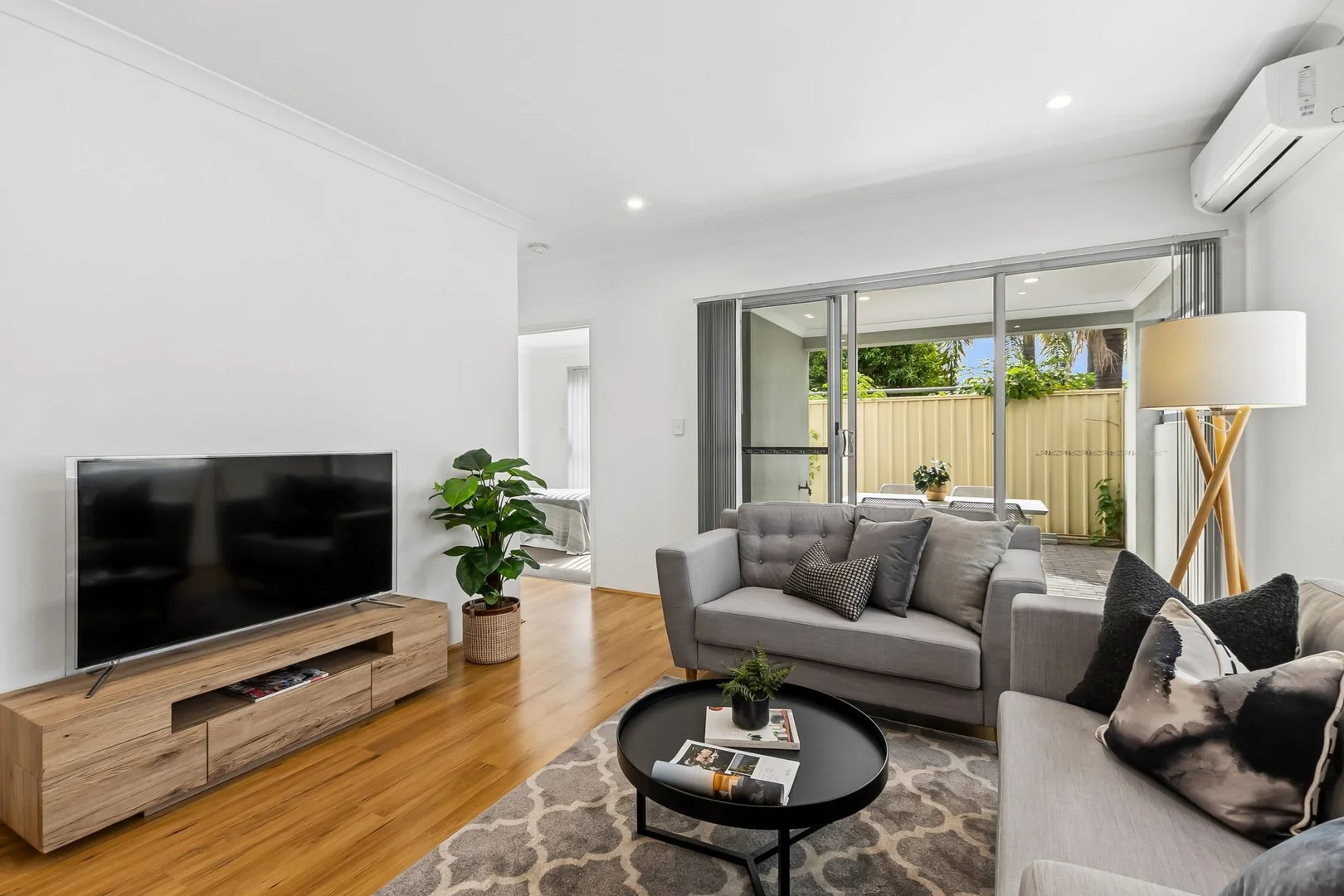 Additional image 2 of 8/130 Arlunya Avenue, Cloverdale WA 6105