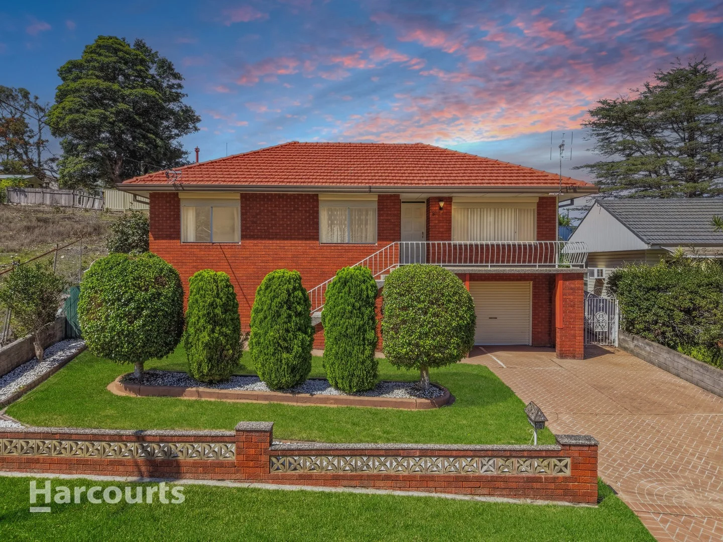 8 Willow Grove, Corrimal NSW 2518