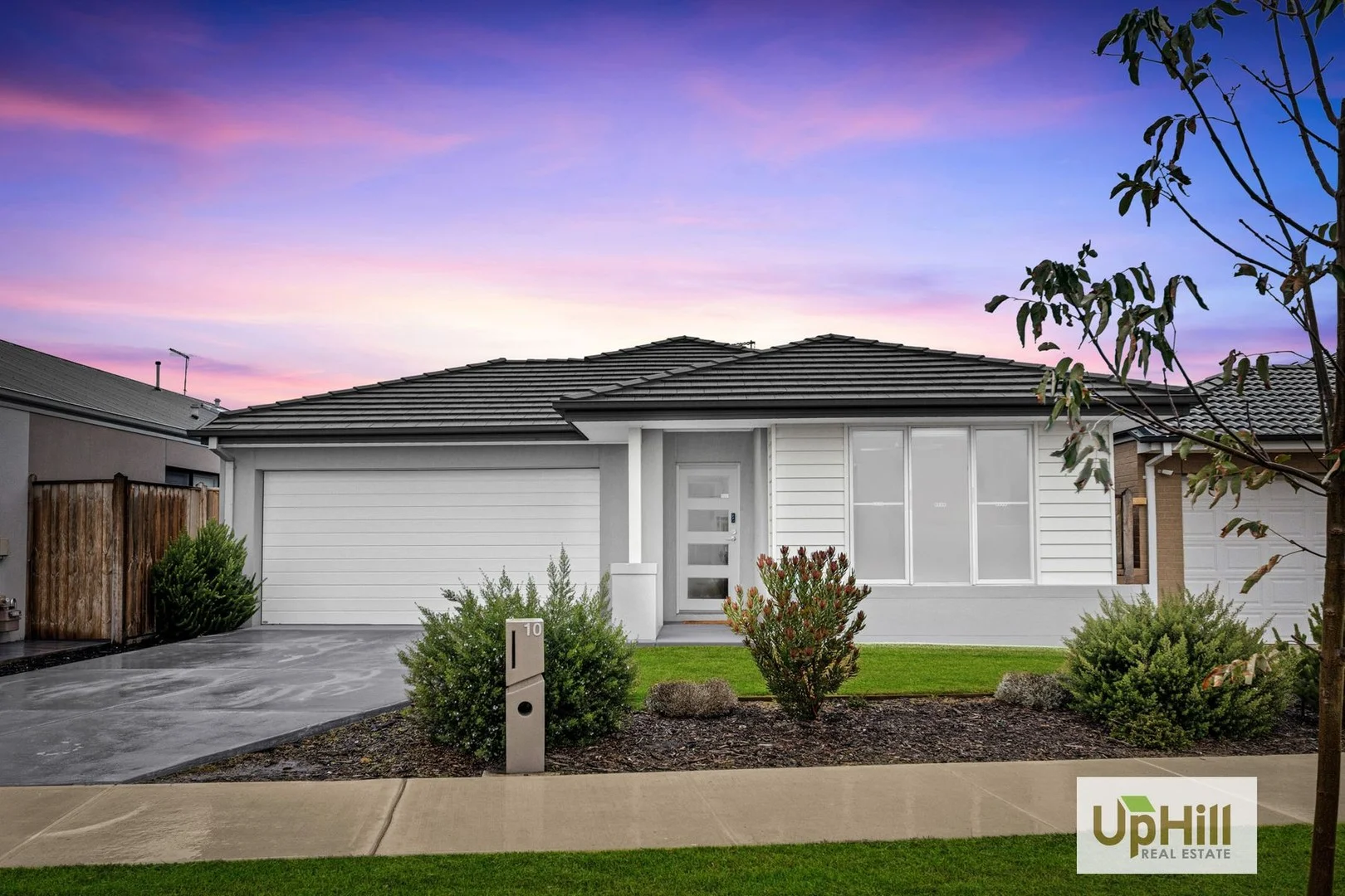 10 Cabo Circuit, Clyde North VIC 3978