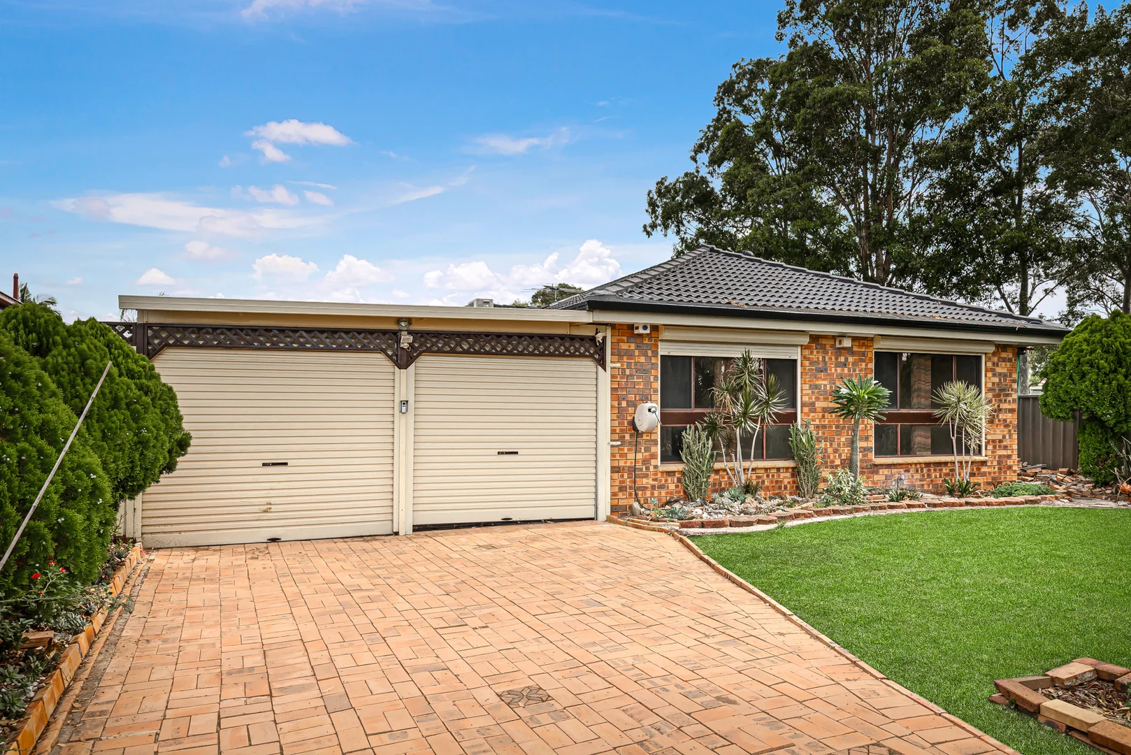 5 Karini Close, Green Valley NSW 2168