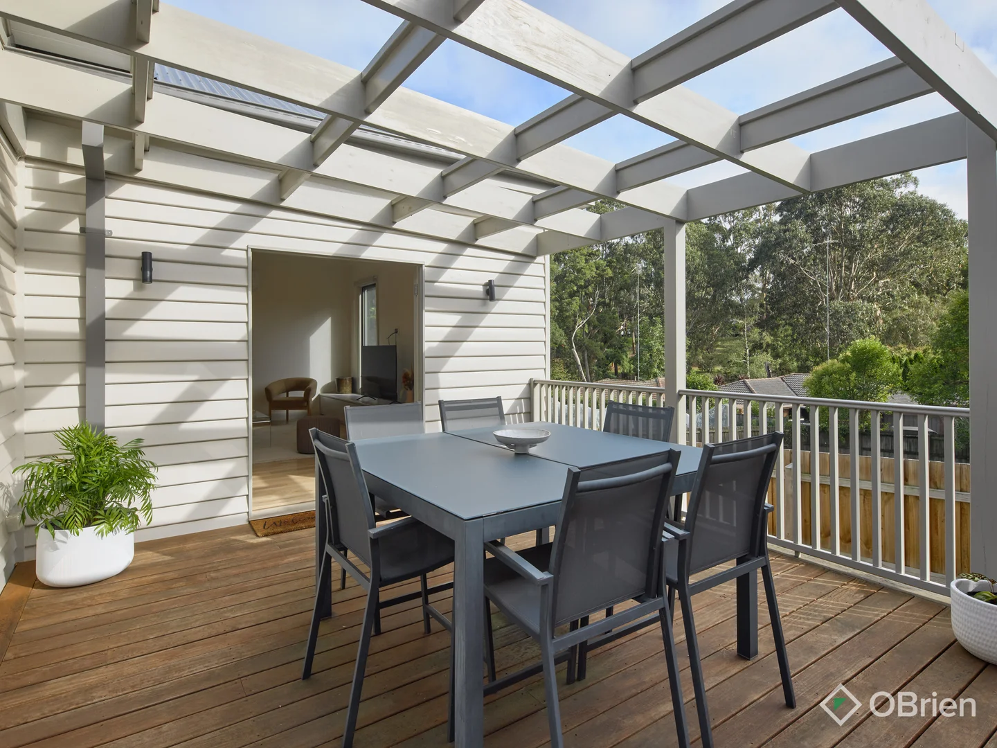 Additional image 2 of 17 Hallyburton Grove, Warragul VIC 3820