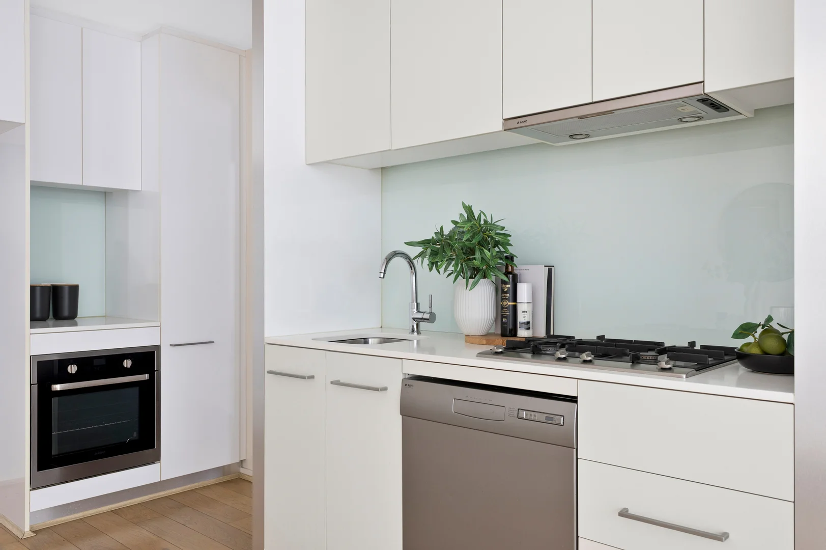 Additional image 4 of 908/568 St Kilda Road, Melbourne VIC 3004