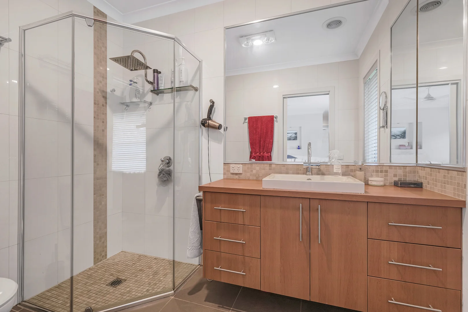Additional image 16 of 5 Canterbury Place, Echuca VIC 3564