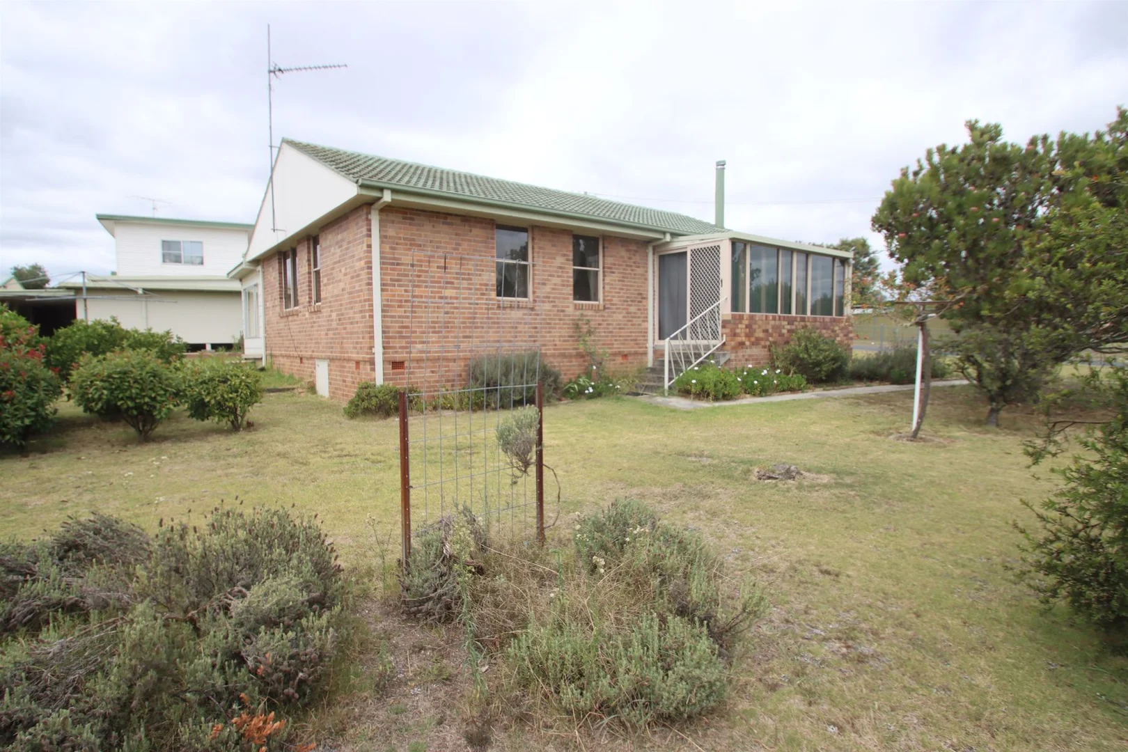 Additional image 2 of 12 Kiely Street, Tenterfield NSW 2372