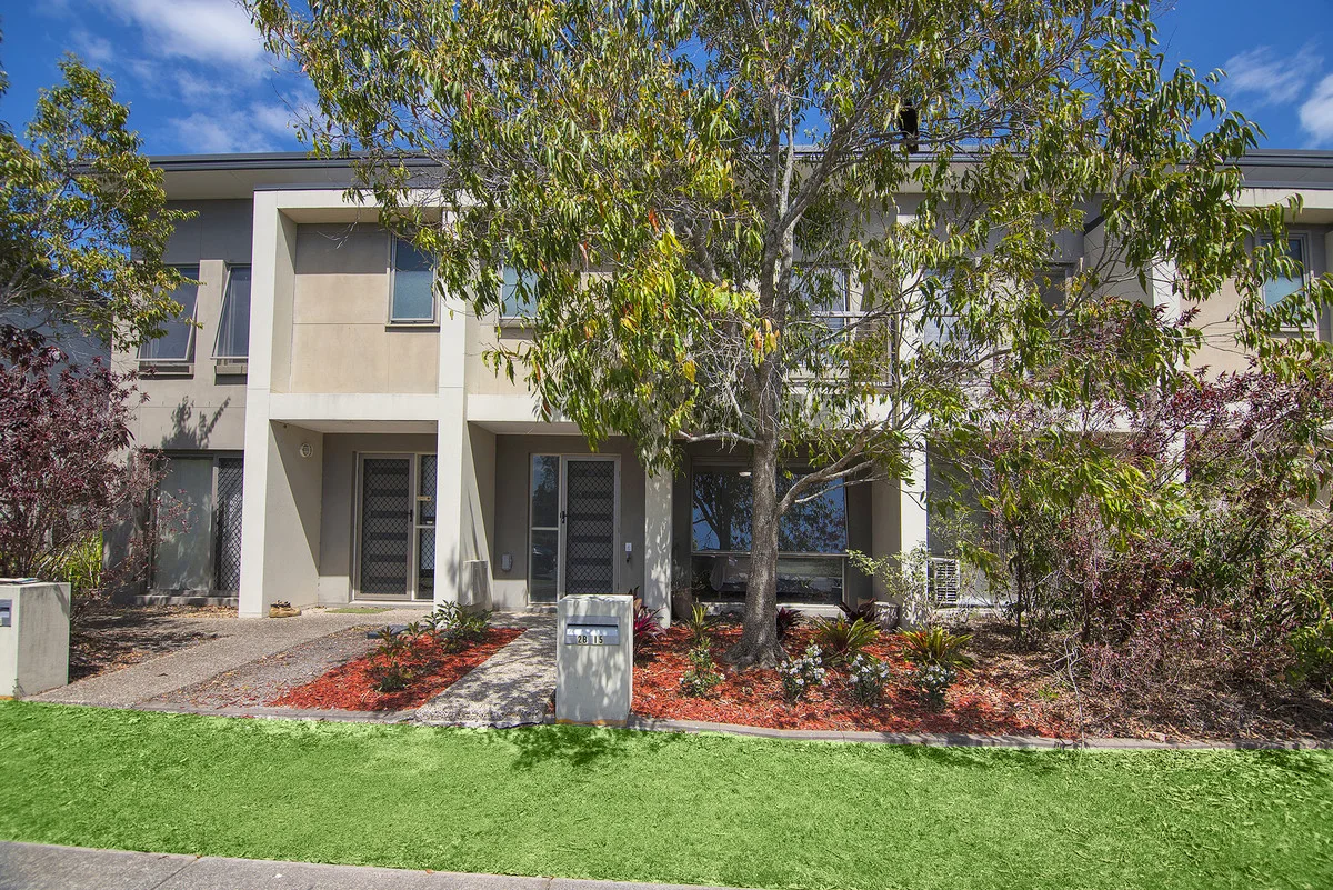 2/15 Collingrove Circuit, Pimpama QLD 4209