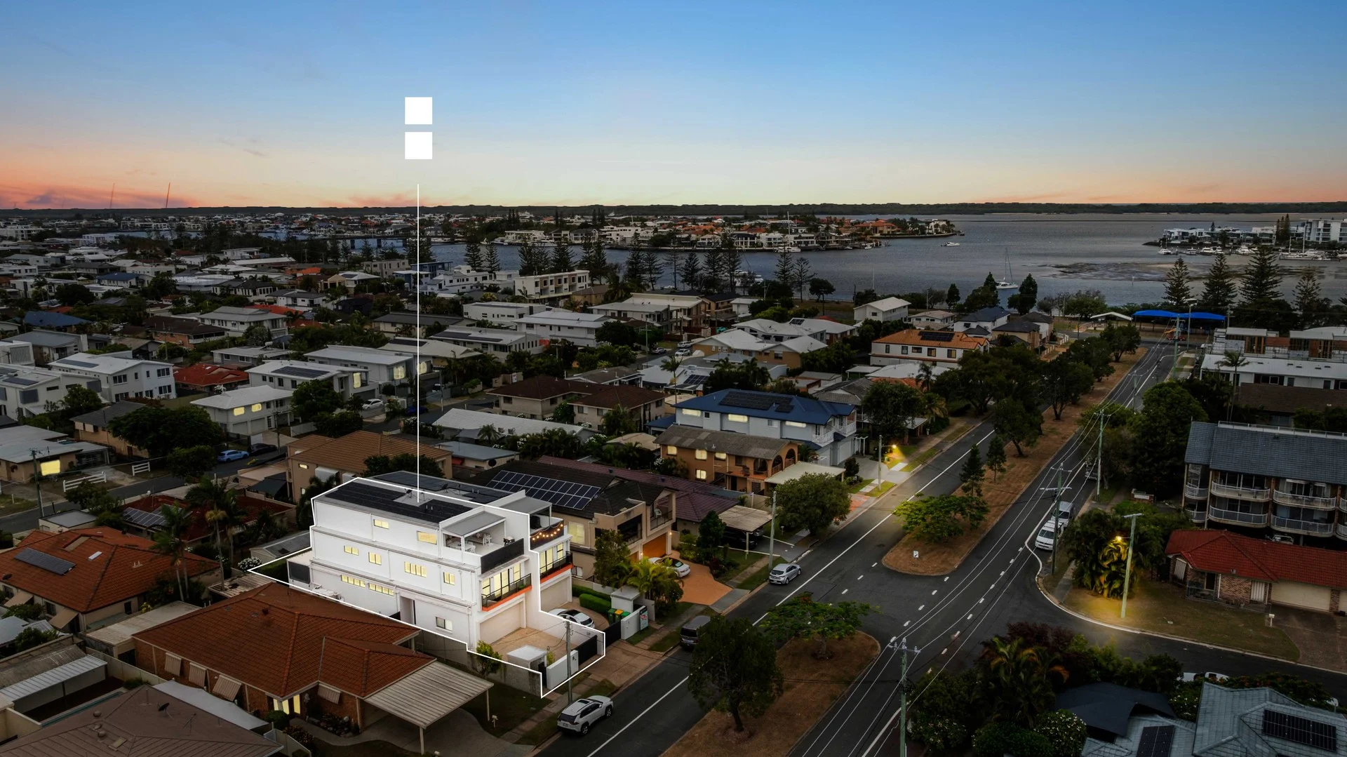 2/23 Abalone Avenue, Paradise Point QLD 4216