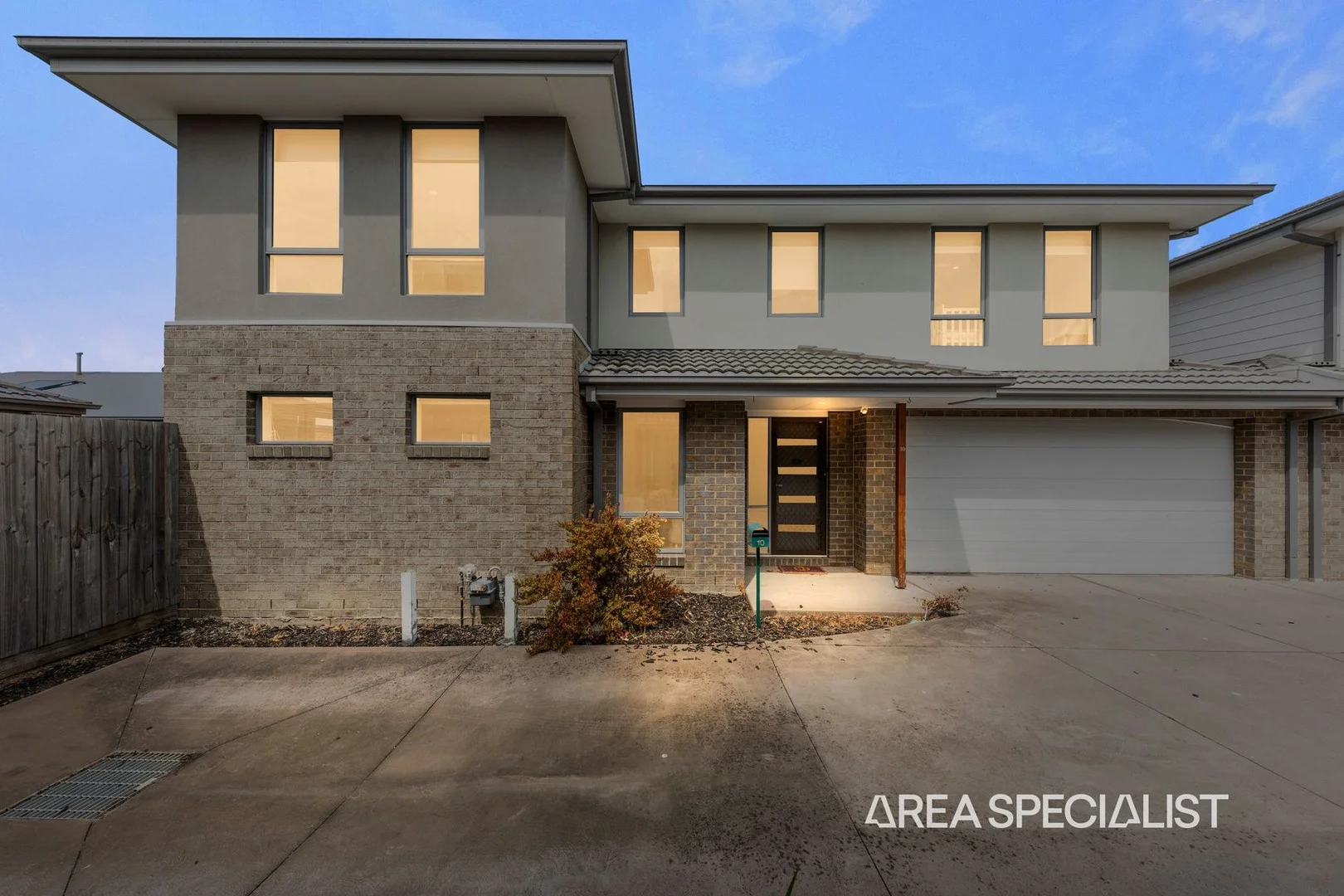 10 Nemo Street, Pakenham VIC 3810