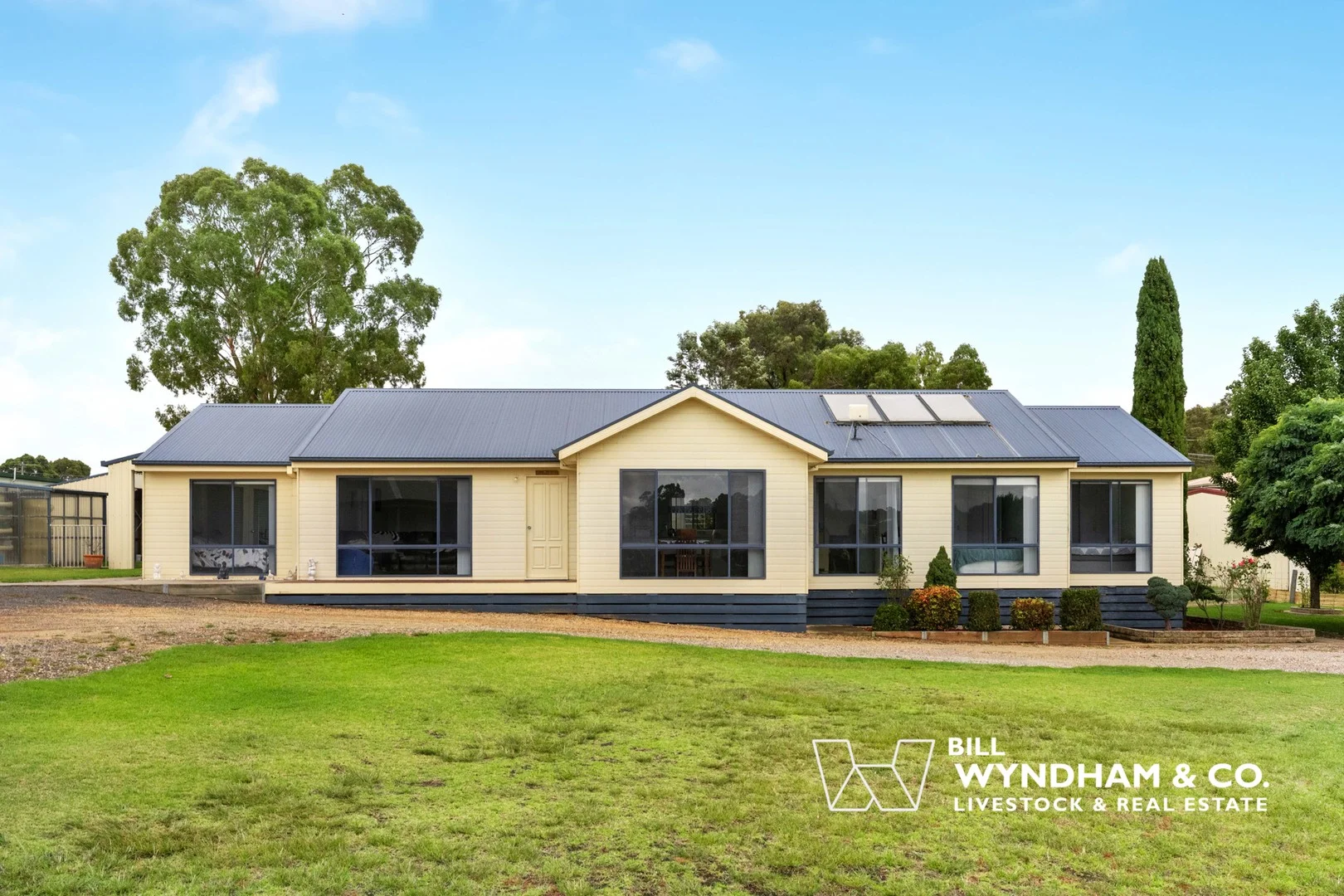 12 Bradley Court, Nicholson VIC 3882