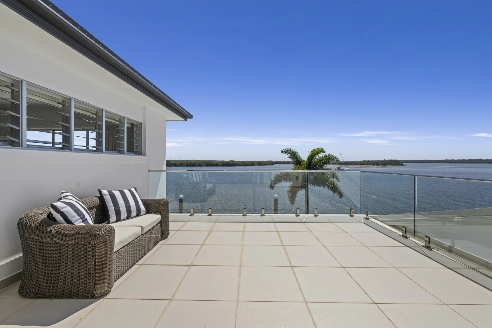 Additional image 25 of 23 Knightsbridge Parade West, Sovereign Islands QLD 4216