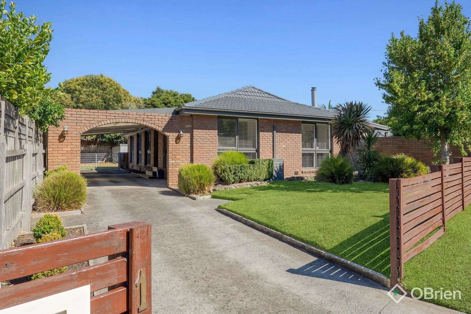 Additional image 12 of 1 Heyington Court, Somerville VIC 3912