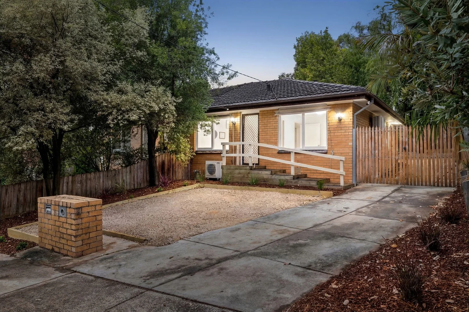 1/12 Moncoe Street, Boronia VIC 3155