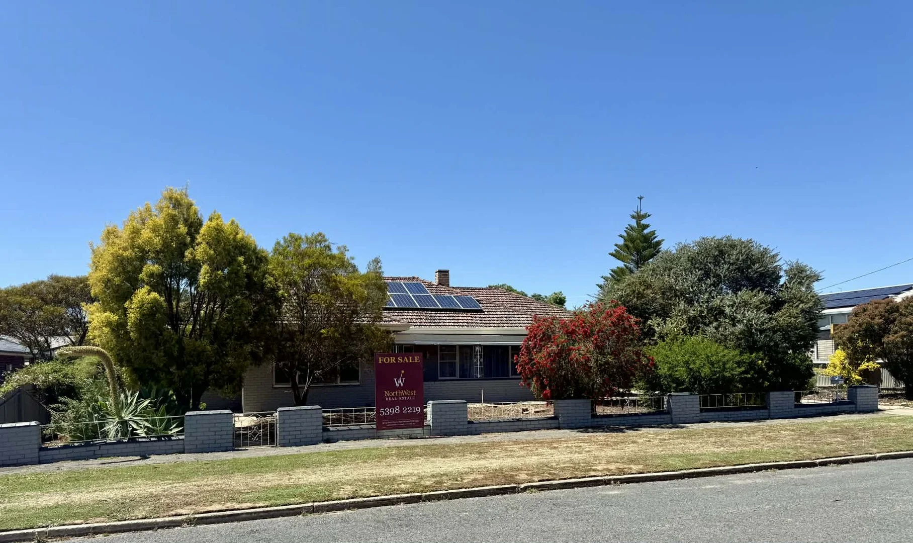 43 Devereux St, Warracknabeal VIC 3393