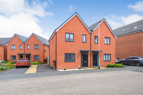 Le Mans Gardens, Oxley, Wolverhampton WV10