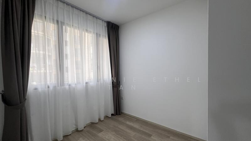 55 Canberra Drive photo 4