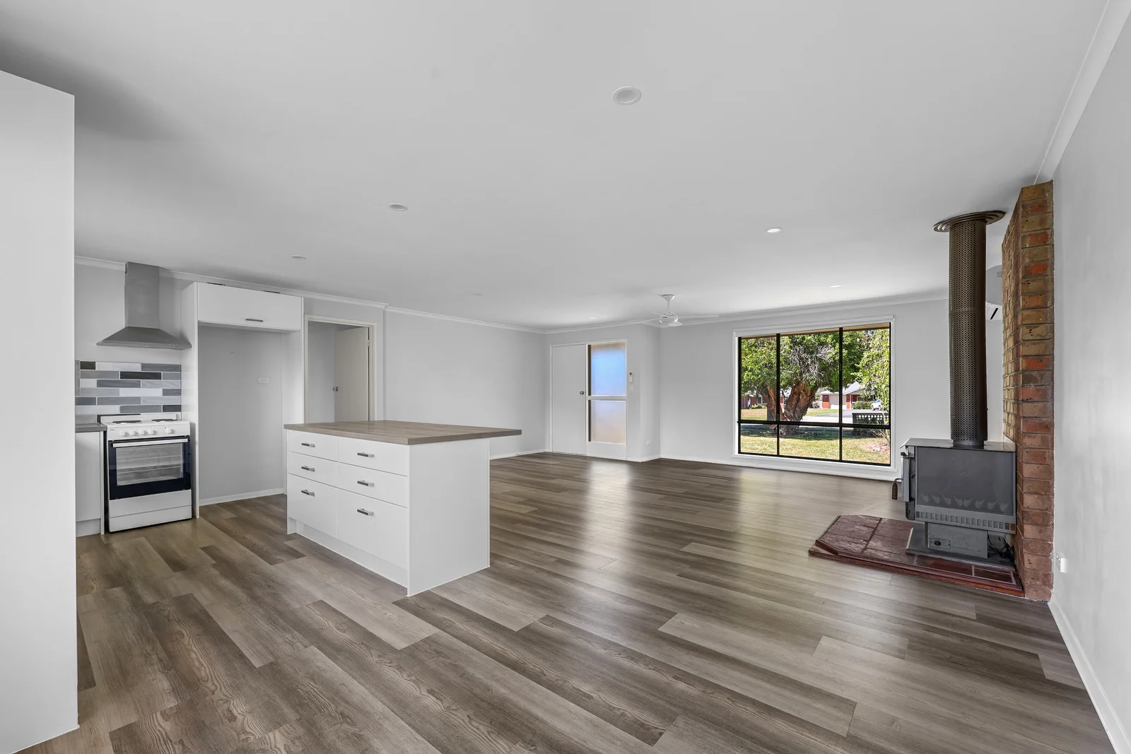 15 Baxter Street, Timboon VIC 3268