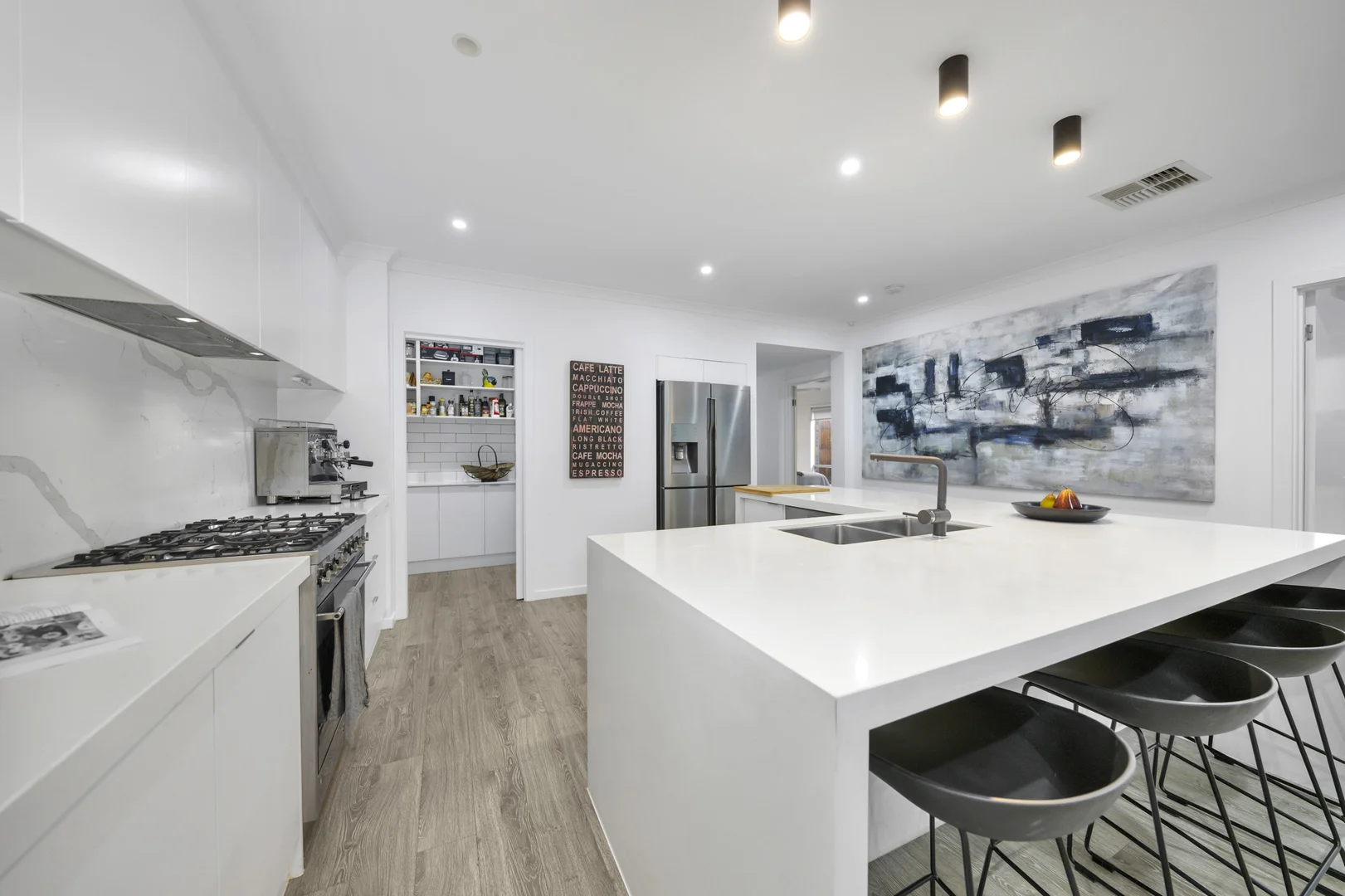 Additional image 7 of 3 MacDonald Place, Taylors Hill VIC 3037