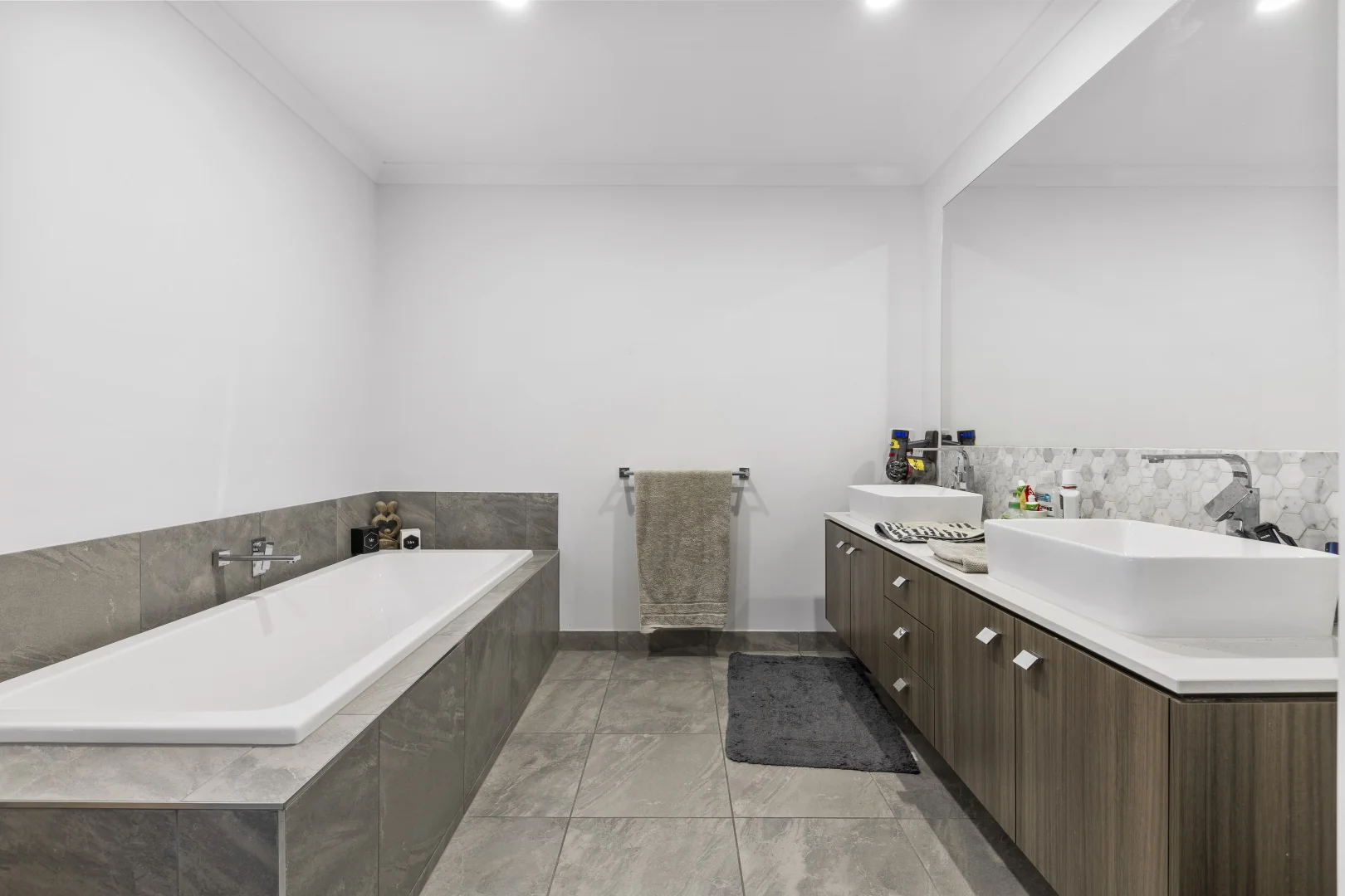 Additional image 31 of 43 Whiteleaf Drive, Mickleham VIC 3064