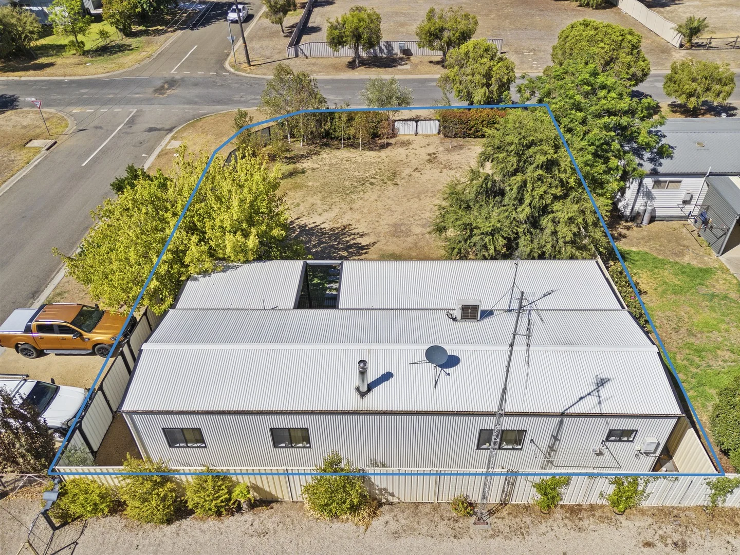 10-12 Sugden Street, Tocumwal NSW 2714
