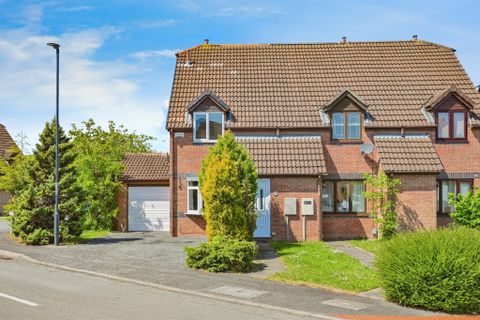 Trowbridge Close, Oakwood, Derby DE21