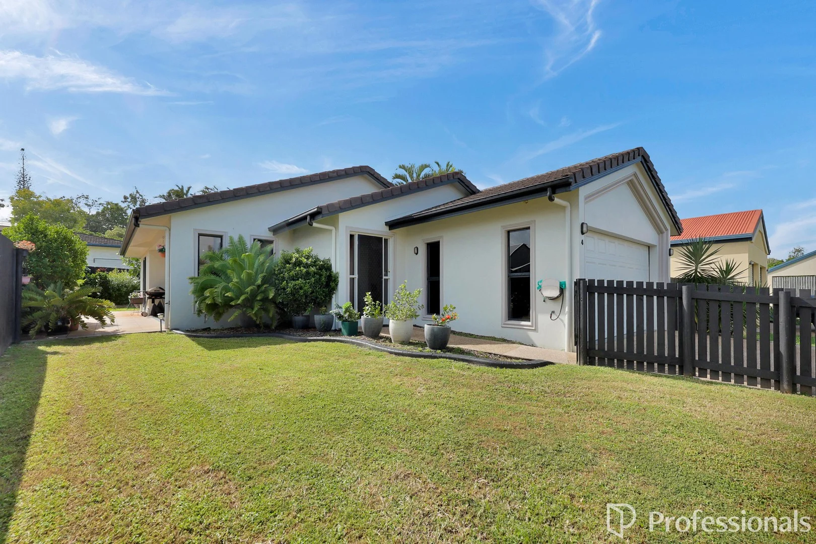 4 Daydream Close, Mount Pleasant QLD 4740