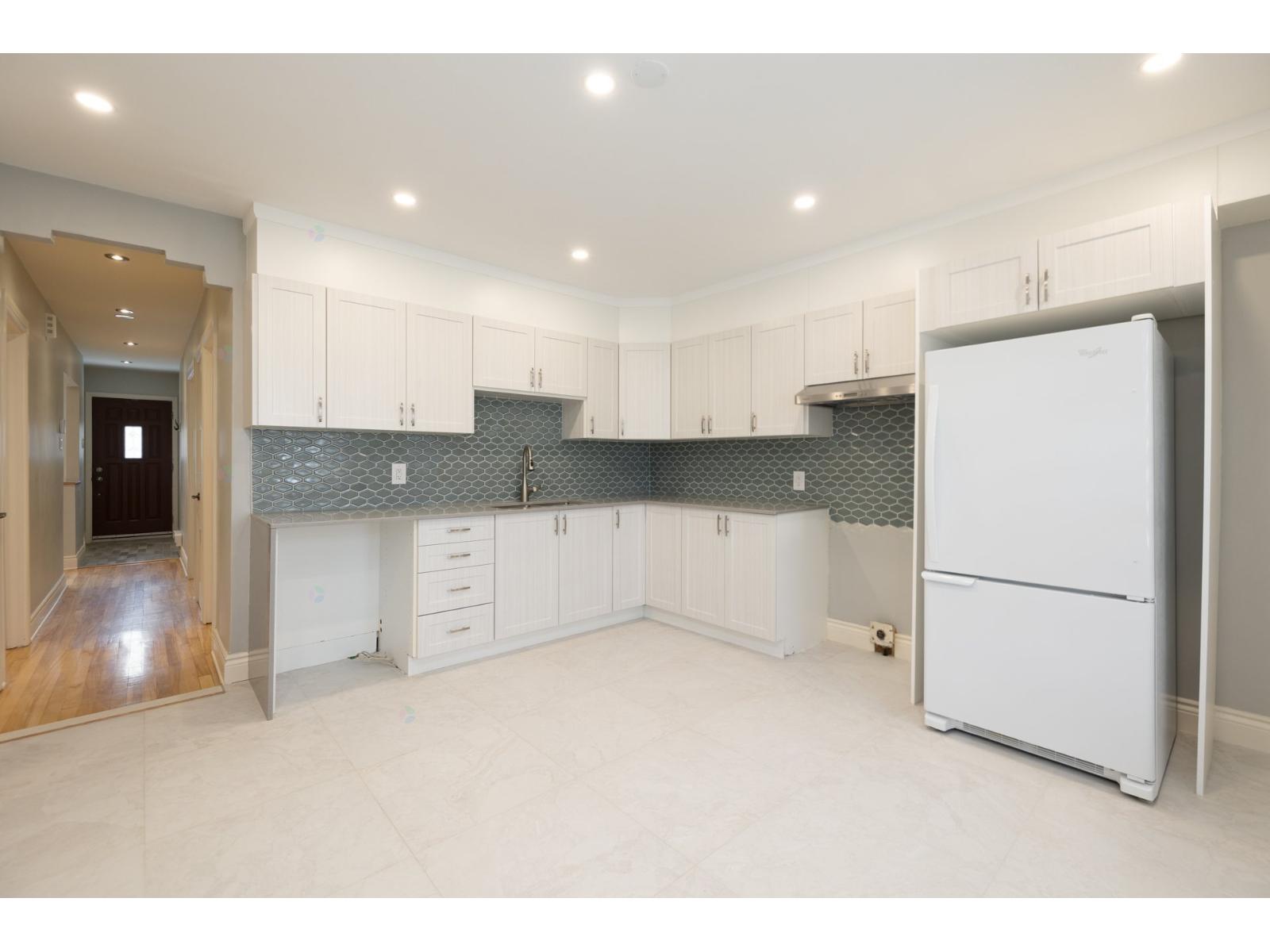 2141 Rue De Maricourt