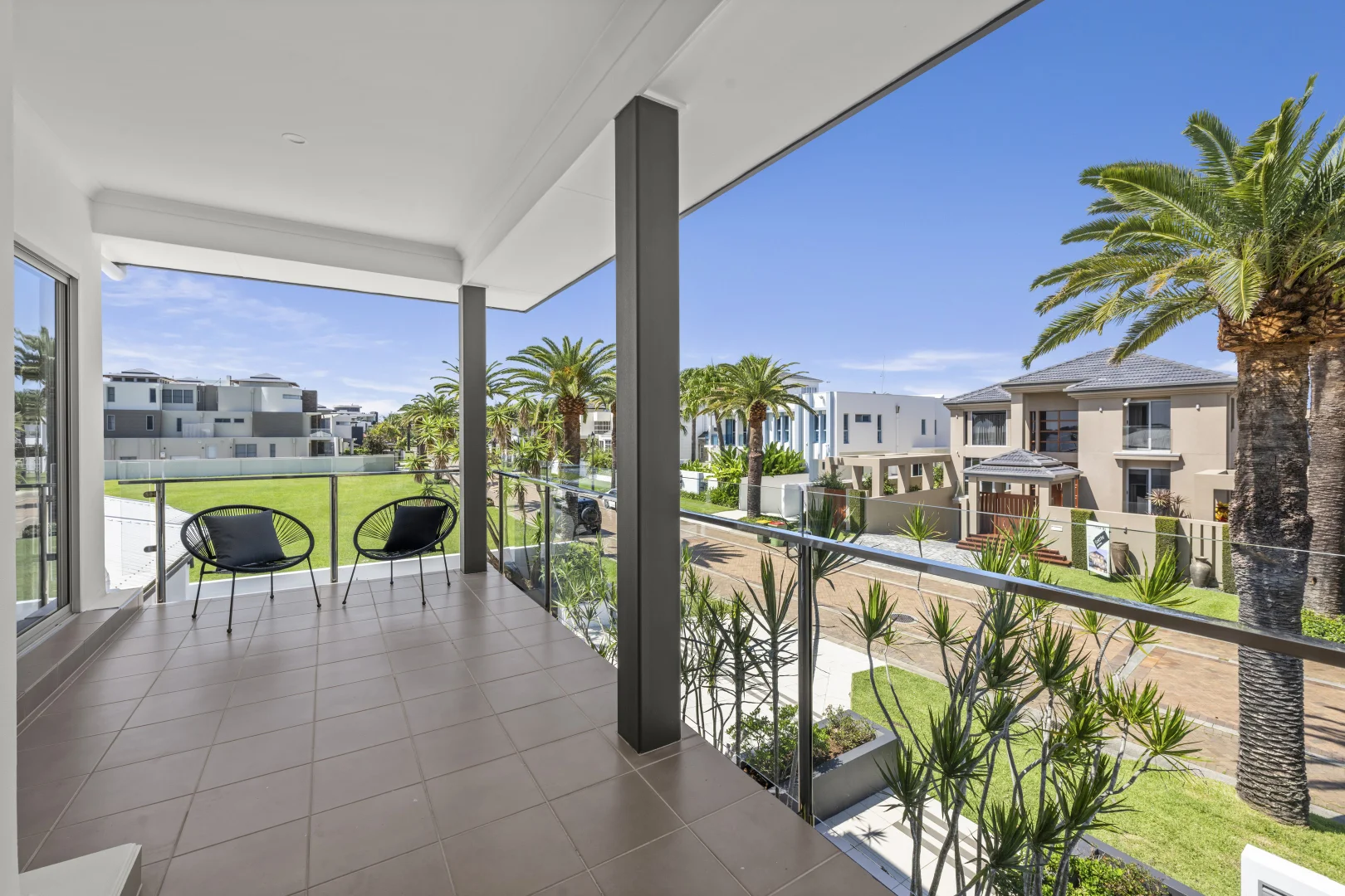 Additional image 32 of 23 Knightsbridge Parade West, Sovereign Islands QLD 4216