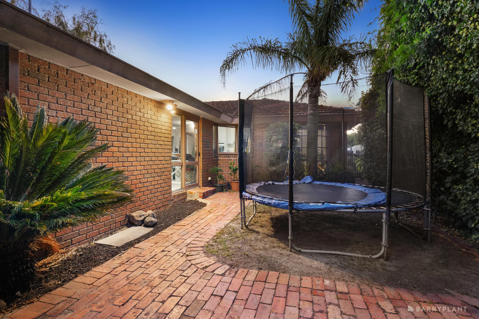 Additional image 10 of 2/5 Blanche Court, Doncaster East VIC 3109