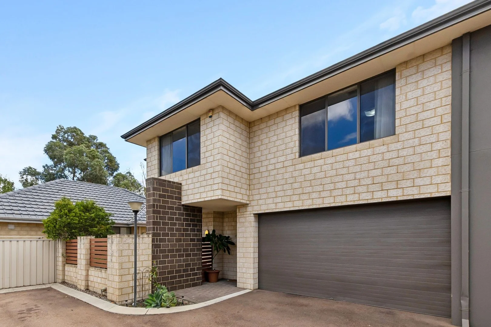 25/9 Barfield Street, Hammond Park WA 6164