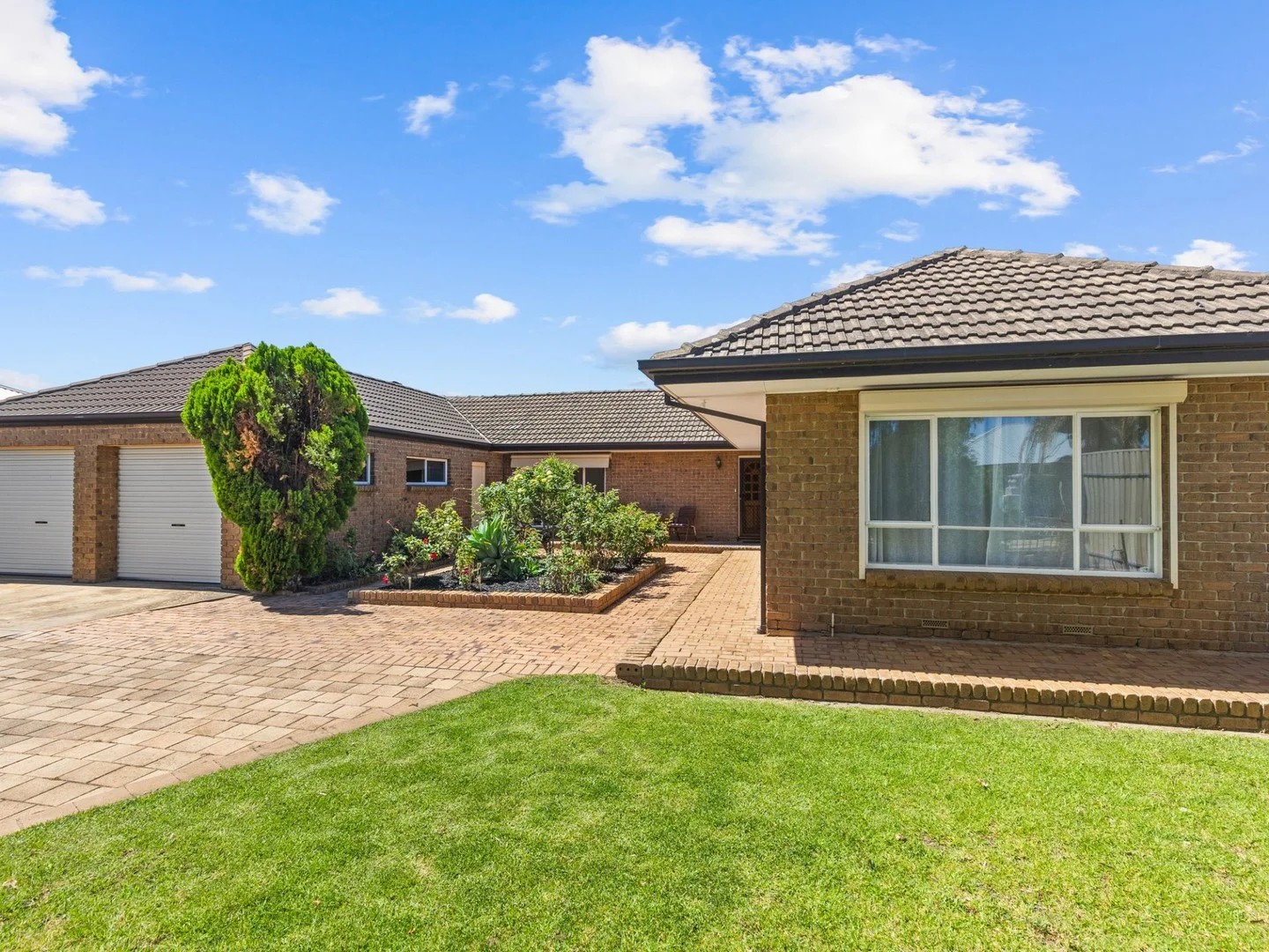 1 Finchley Street, Clovelly Park SA 5042