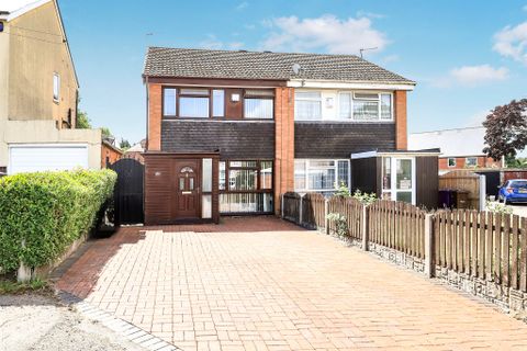 Ryecroft Avenue, Penn, Wolverhampton WV4
