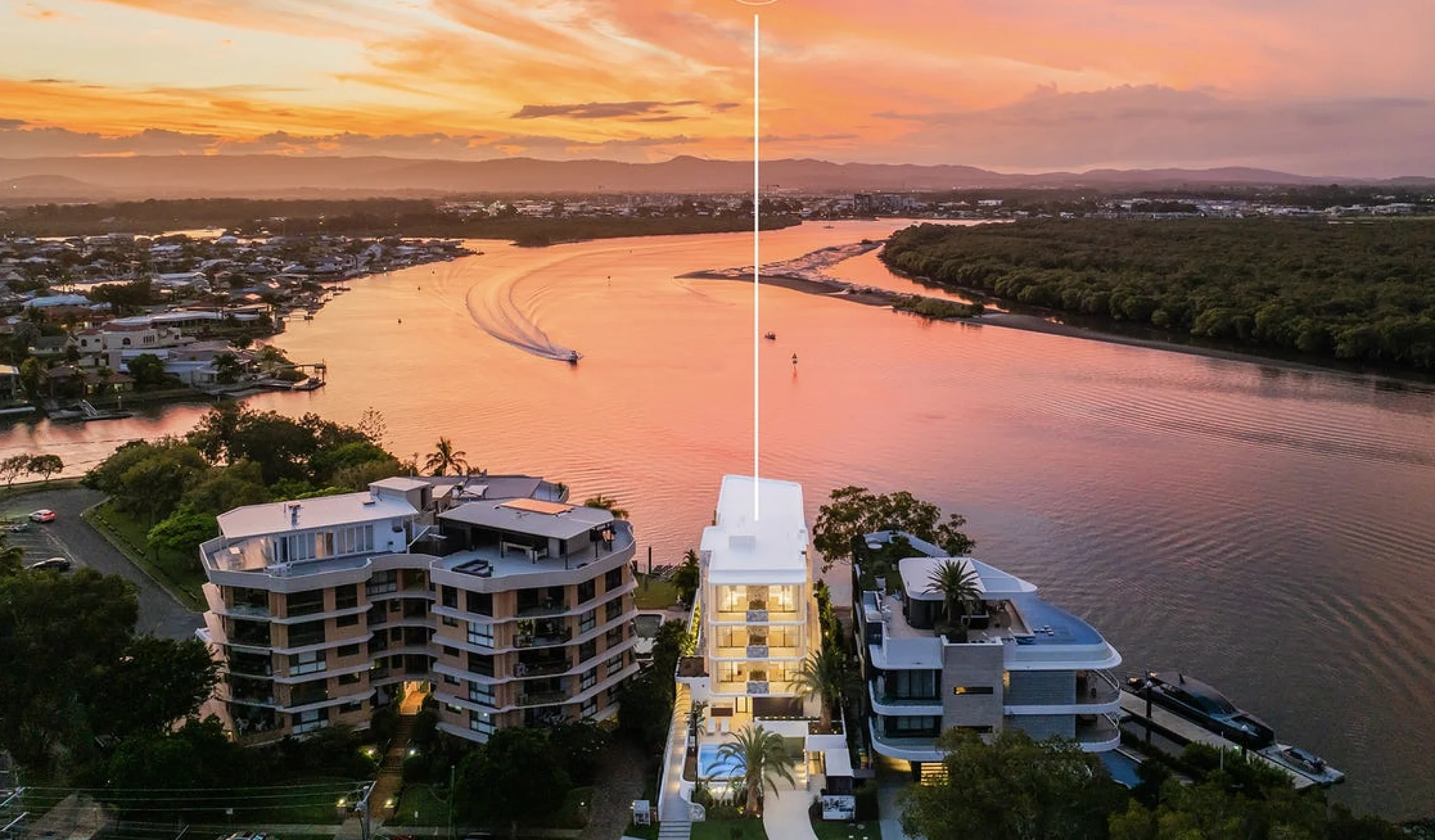2/4 Paradise Parade, Paradise Point QLD 4216 photo 2